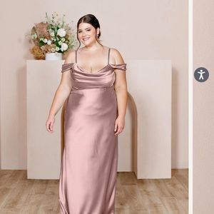 SELLING Revelry bridesmaid dress Rose Quartz size 8 Sienna style!! NWT!